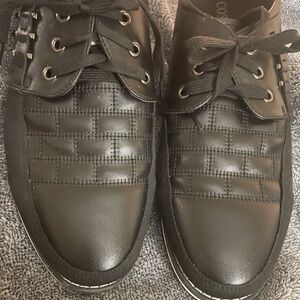 Consider Men's Black Leather Athletic Style Shoes Size 11.5 US